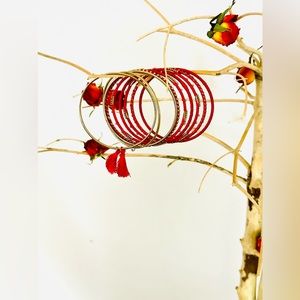 LIKE NEW!💥 RED & GOLD TONED BOLLYWOOD BANGLE BRACELETS